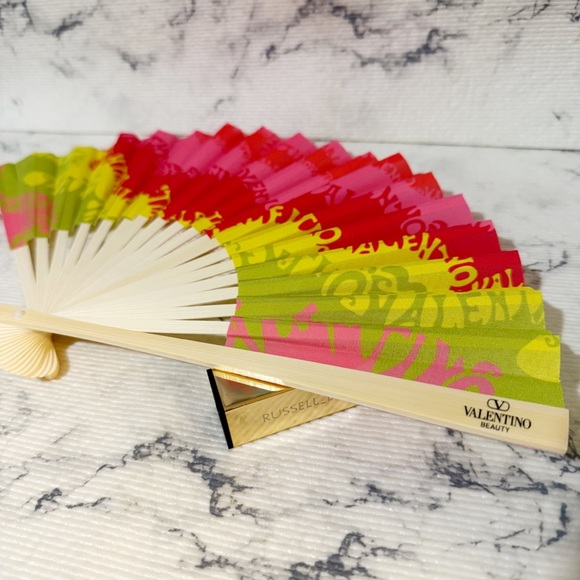 Valentino Beauty Fan (Summer Escape Colorful Wave Design) - Picture 2 of 10